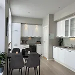 Attractive And Apartman