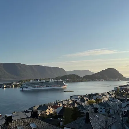 Attractive And Apartman Ålesund