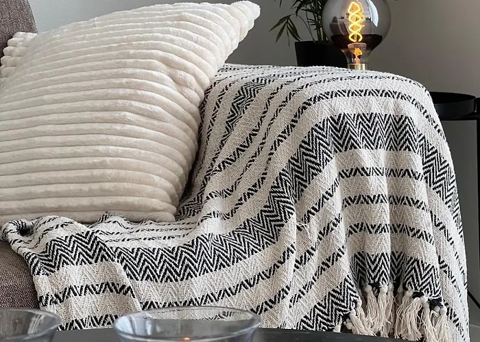 Attractive And Lägenhet